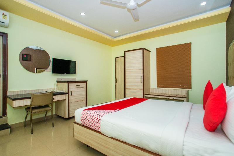 Oyo 6960 Kengeri Hotel Bangalore Ngoại thất bức ảnh